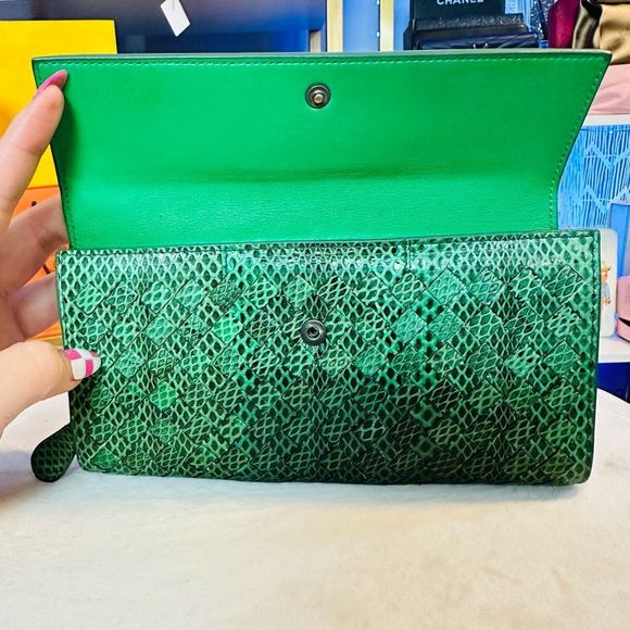 Bottega Veneta Ayers Snakeskin Leather Wallet - Picture 7 of 13